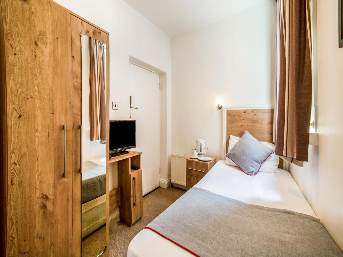 Oyo Tamtam Acton Hotel London Ngoại thất bức ảnh