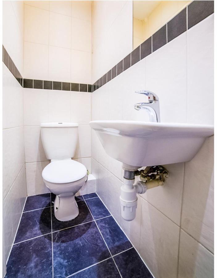 Oyo Tamtam Acton Hotel London Ngoại thất bức ảnh