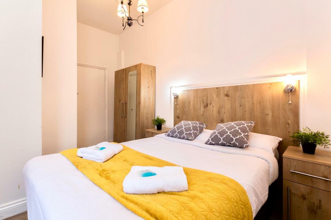 Oyo Tamtam Acton Hotel London Ngoại thất bức ảnh